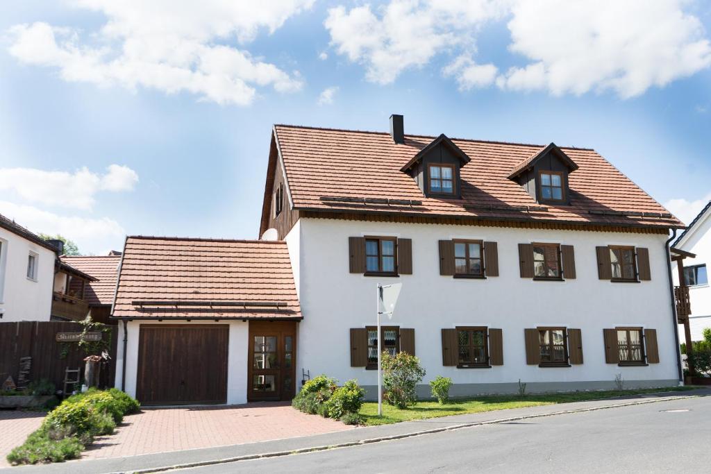 Appartements Ferienwohnungen Köhler Hirtgasse 1 95698 Neualbenreuth