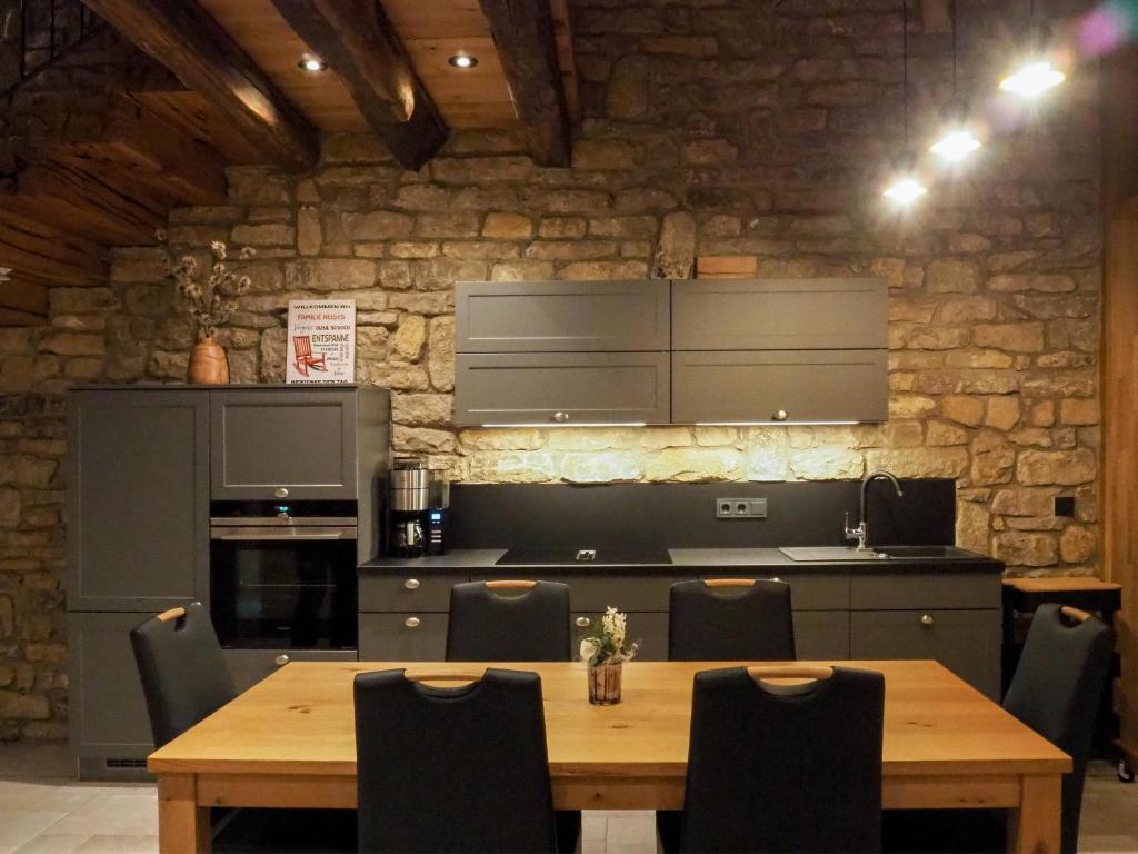 Appartements Ferienwohnungen Kohnshof 14 Meilbrücker Straße 54636 Idenheim