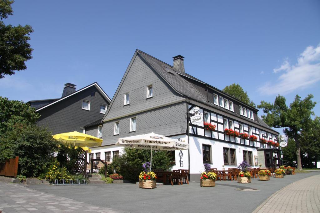 Appartements Ferienwohnungen Landgasthof Gilsbach Bundesstraße 16 59955 Winterberg