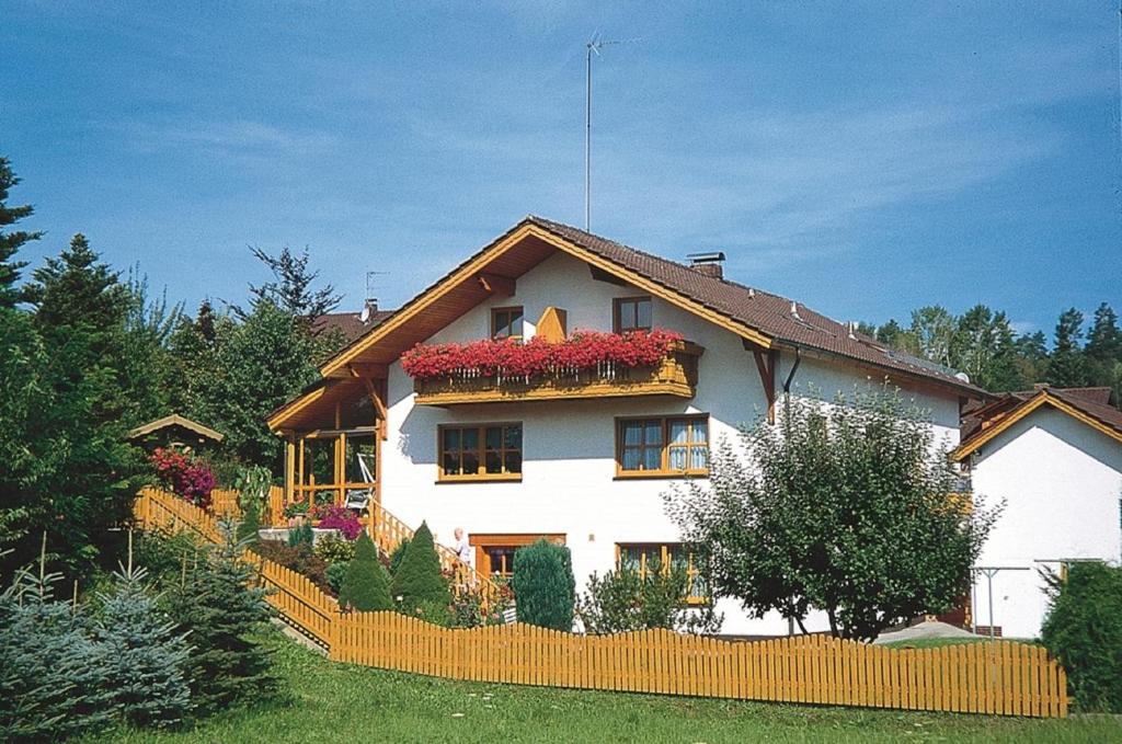 Ferienwohnungen Malz 3 Steinhauerweg, 93476 Blaibach