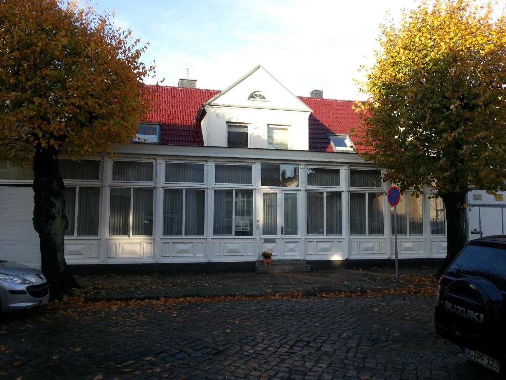 Appartements Ferienwohnungen mit Stil Friedrich-Franz-Str. 13 18119 Warnemünde