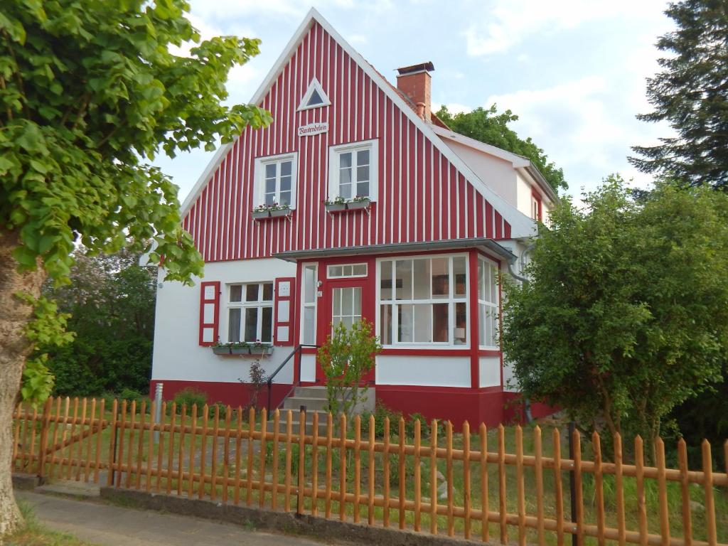 Ferienwohnungen Obstwiese & Sonnenschein Fürstenberger Straße 67, 16798 Himmelpfort