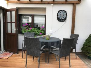 Appartements Ferienwohnungen Petra Waldstr. 23 99330 Frankenhain Thuringe