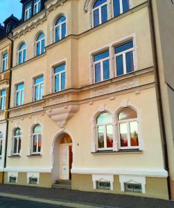 Appartements Ferienwohnungen Plauen Lenaustr 6 08525 Plauen Saxe