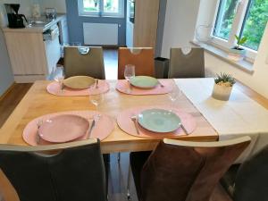 Appartements Ferienwohnungen Rosenhof 39 Harrbacher Weg 97753 Karlstadt Bavière