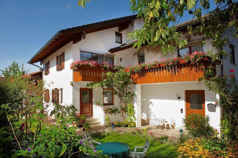 Appartements Ferienwohnungen Rosi Gmeiner Poststrasse 4 83093 Bad Endorf