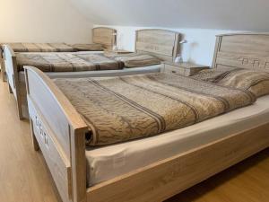 Appartements Ferienwohnungen Schwärzer 12 Eichenstraße 92729 Weiherhammer Bavière