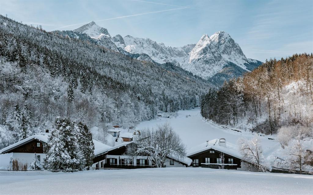 Ferienwohnungen - Seehaus Riessersee Riess 6, 82467 Garmisch-Partenkirchen