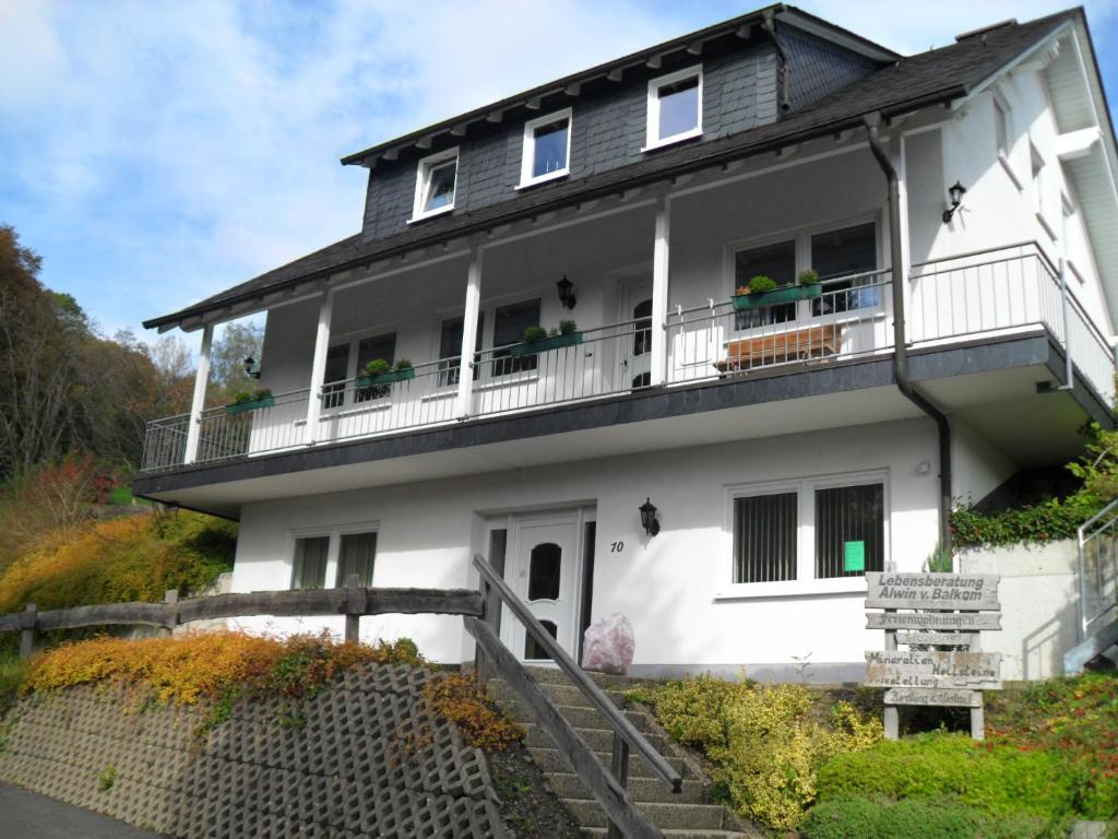 Appartements Ferienwohnungen Sonnenpfad Sonnenpfad 10 57392 Schmallenberg