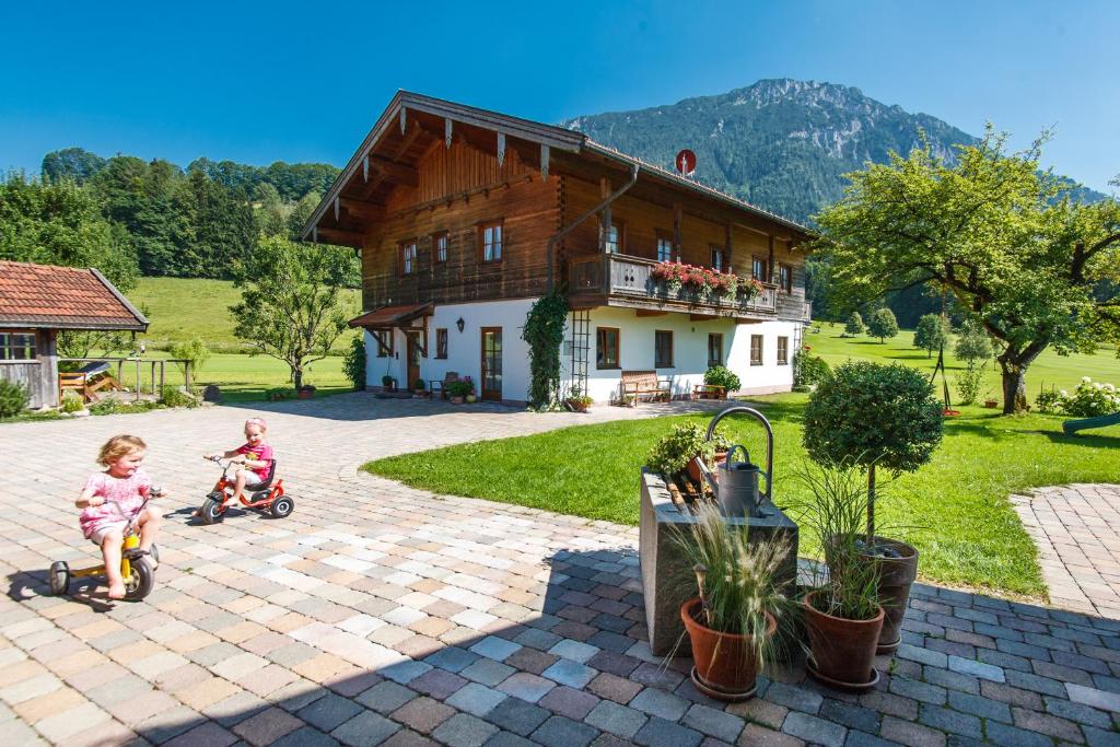 Ferienwohnungen Widdmoos Widdmoos 1, 83324 Ruhpolding