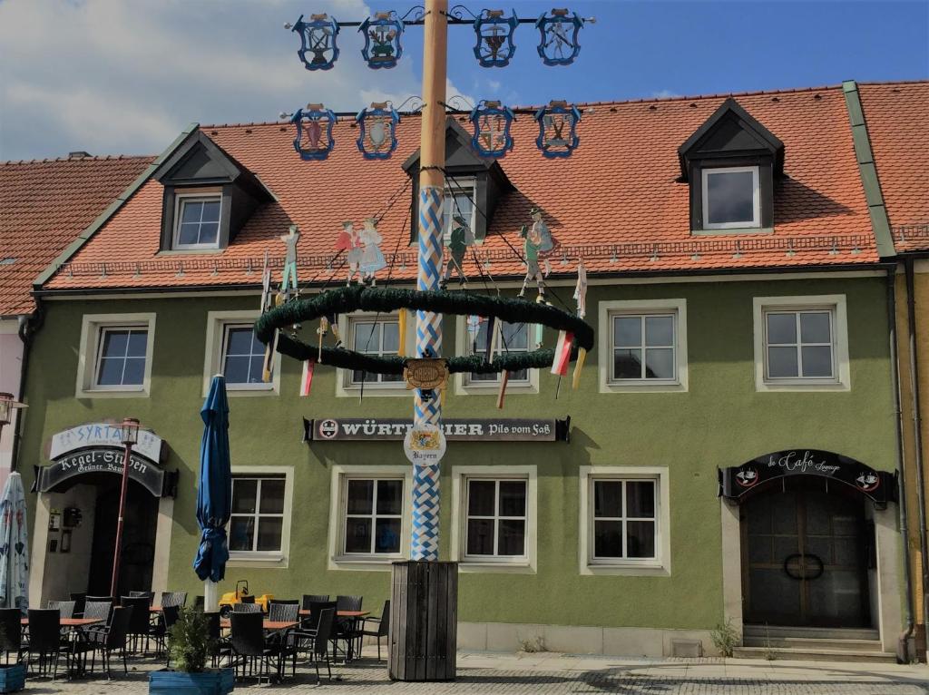 Ferienwohnungen Windischeschenbach by HausGruenerBaum Stadtplatz 7, 92670 Windischeschenbach