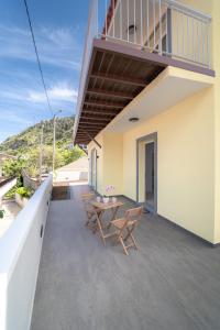 Fernandes House