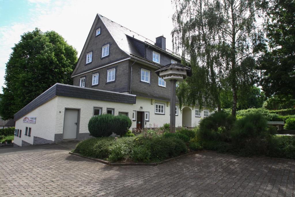 Appartements Fewo Alte Schule Seereweg 4 34508 Willingen