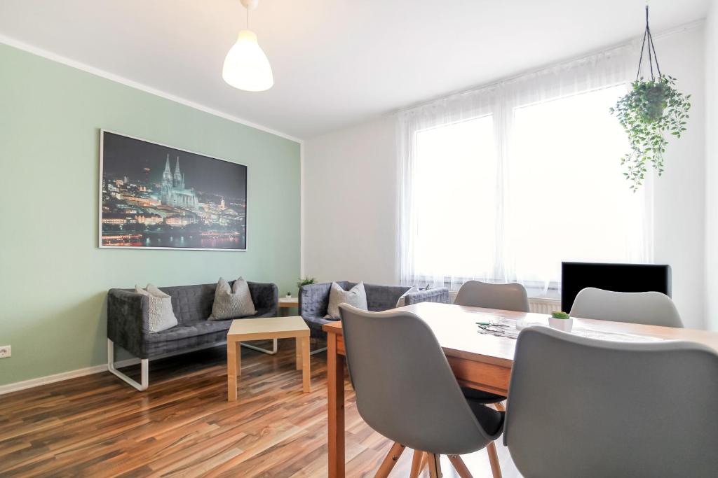 Appartements Fewo-Colonia Köln-Innenstadt Peterstraße 11 50676 Cologne