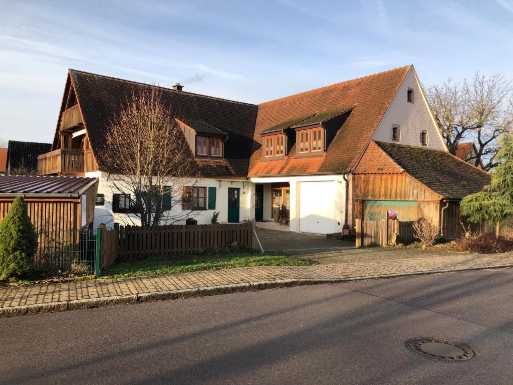 Fewo Pflaumi 1 12 Pflaumfeld, 91710 Gunzenhausen
