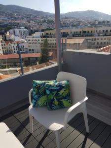 Five Design Rooftop by Storytellers