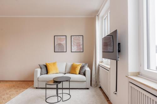 Flats 4 You, Moderne City Wohnung Nähe HBF, DÜ-Messe 20 Min, Netflix, Küche