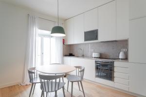 FLH Bairro Alto Modern Flats