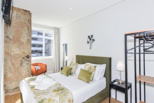 Fontinha Square Apartments by Porto City Hosts