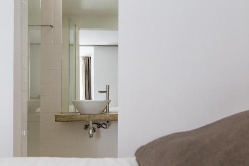 Fran Pacheco 39 (downtown apartment)