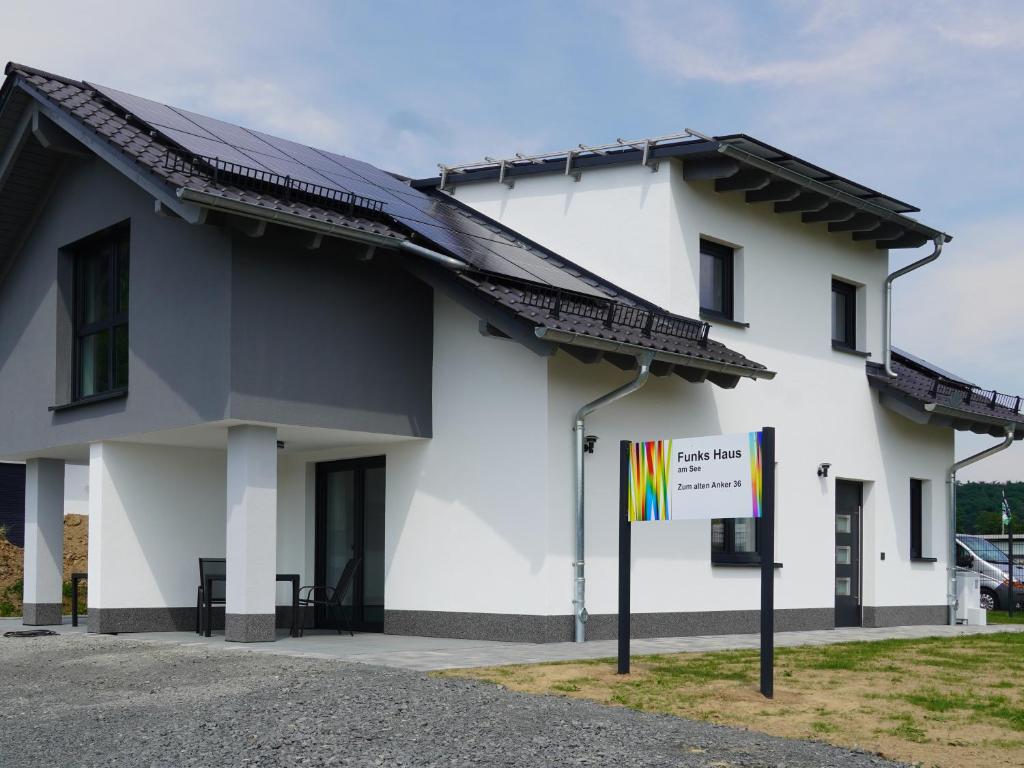 Funks Haus am See Alten Anker 36, 34513 Waldeck