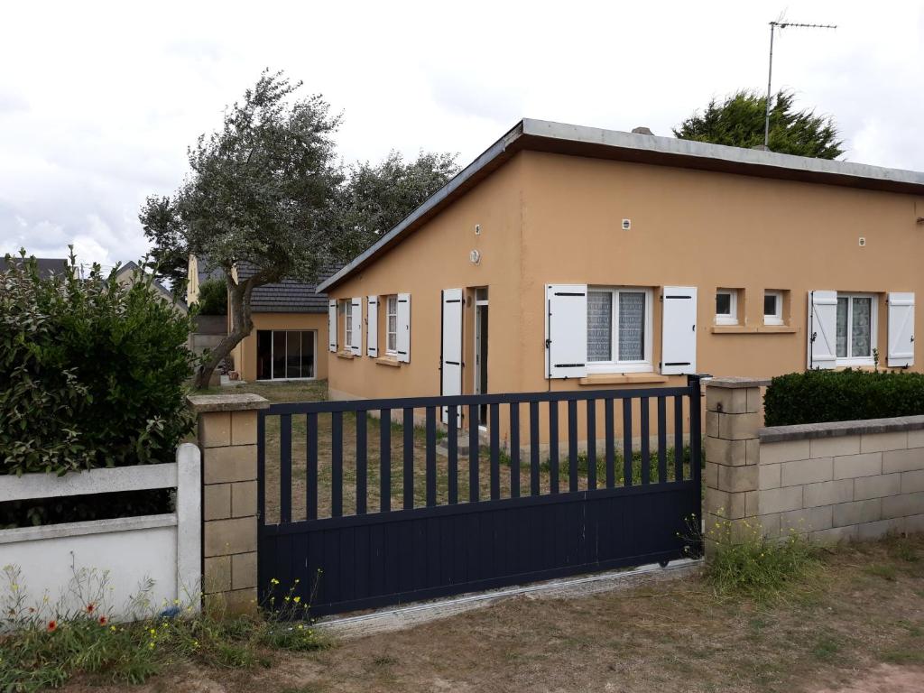 Furadouro Surf Camp (Studios)