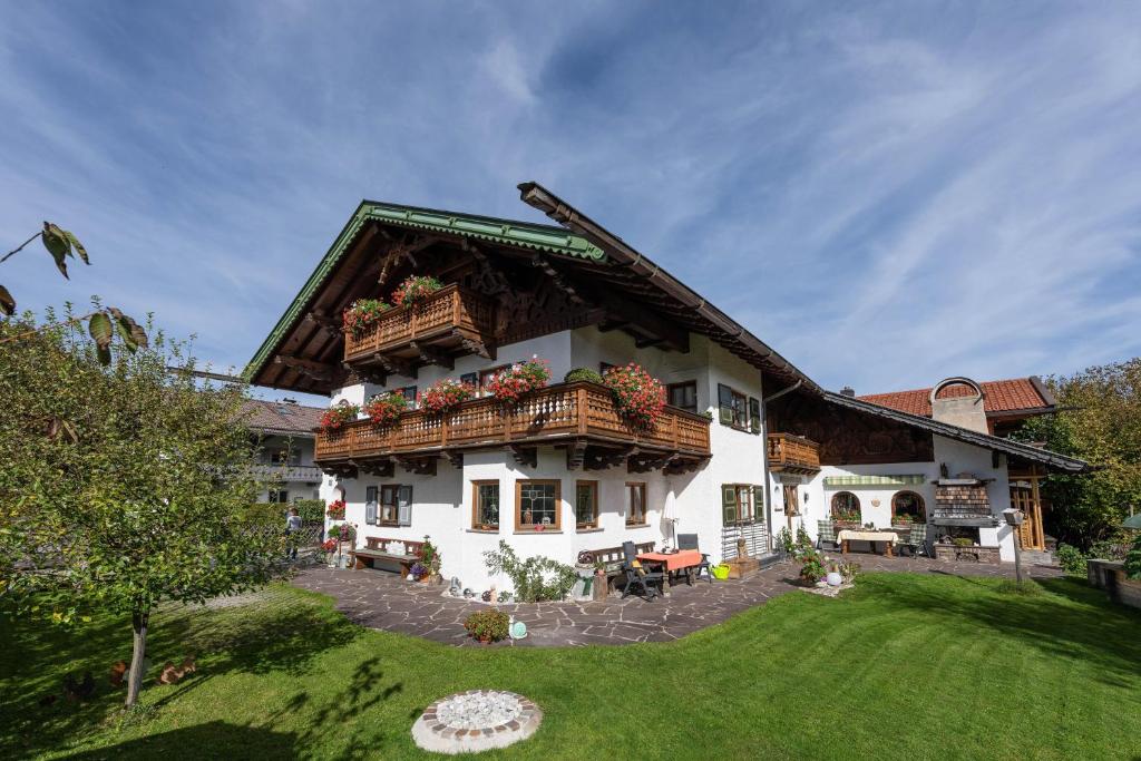 Appartements Gästehaus Brigitta 25 Mittenwalder Straße 82499 Wallgau