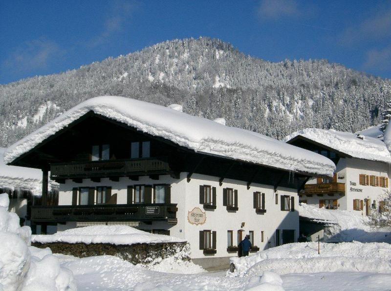 Appartements Gästehaus Else Chiemseestr. 17 83242 Reit im Winkl