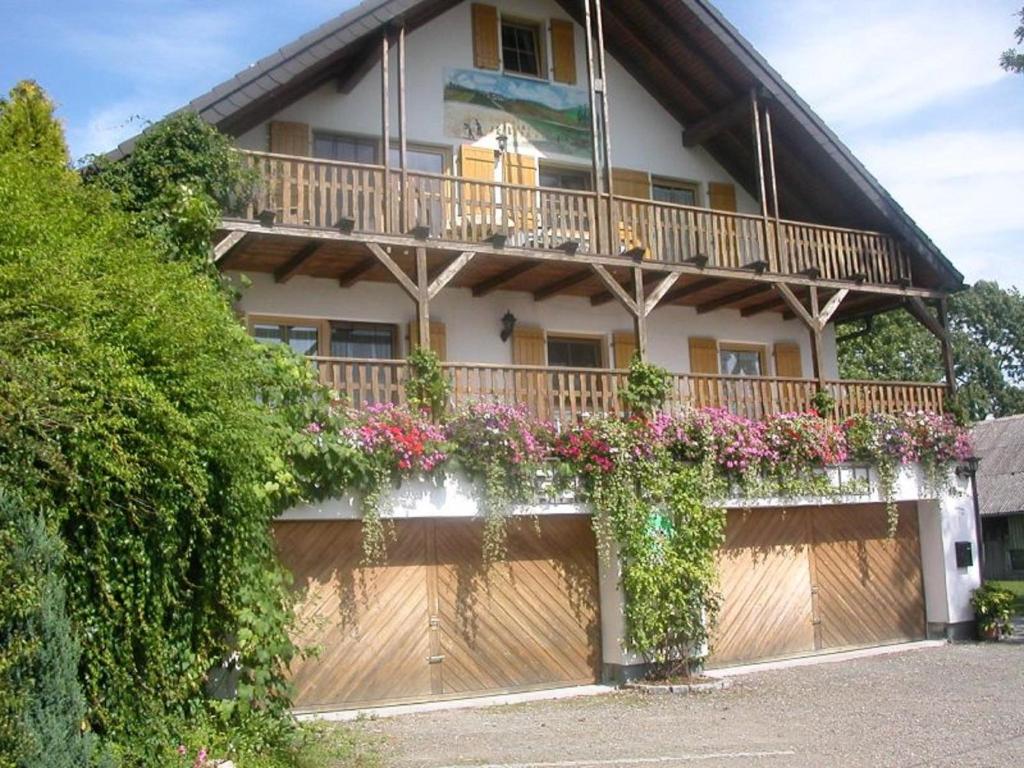 Appartements Gästehaus Fichtelgebirgsblick Förstenreuth 18a 95236 Stammbach