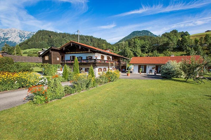 Gästehaus Hösmader Ferienwohnungen Riesenbichl 20-24, 83486 Ramsau bei Berchtesgaden