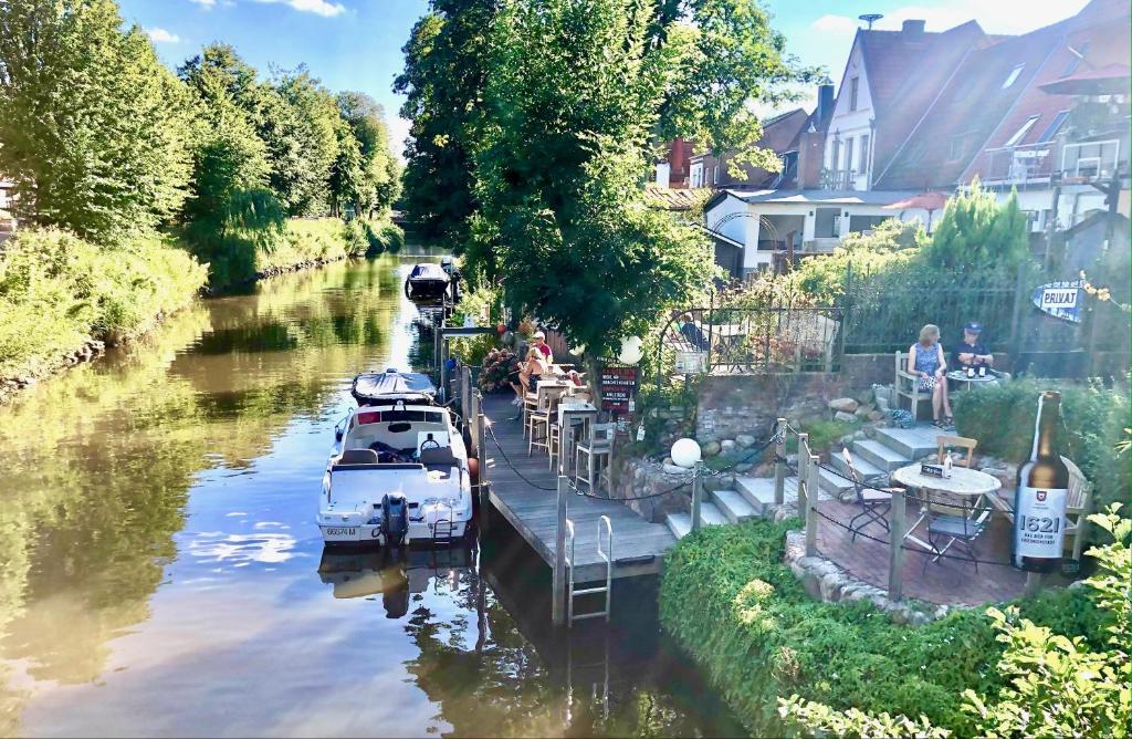 Gästehaus Kajüte direkt am Wasser 11 Holmertorstraße, 25840 Friedrichstadt