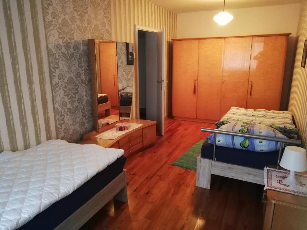 Gästehaus Ochsenhof 2 Ochsenhof 2a, 91555 Feuchtwangen