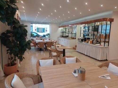 Gästehaus u Ferienwohnungen Veronika incl Frühstücksbuffet und KönigsCard