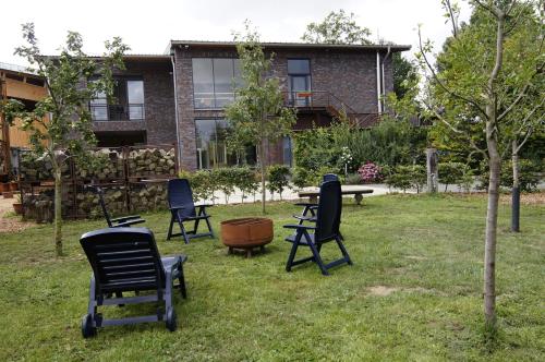 Gästewohnung Hardinghaus am Teich