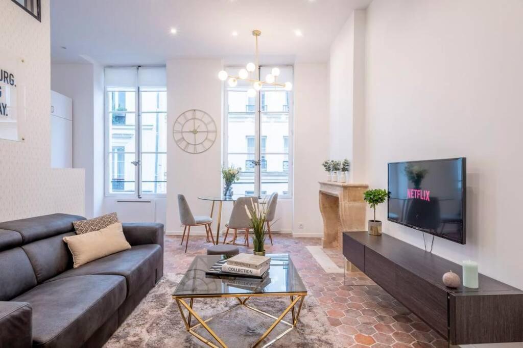 Appartements GemBnB Luxury Apartments - Résidence Montmorency Paris - Marais 39 Rue de Montmorency 75003 Paris