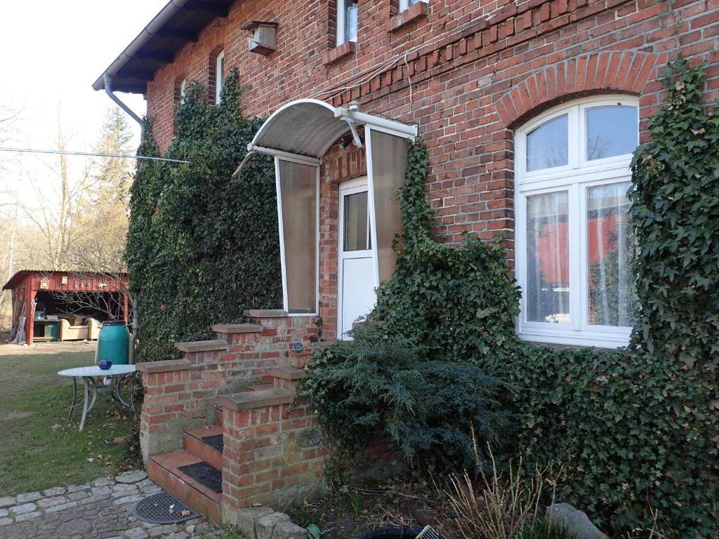 Appartements Gemütliche Ferienwohnung in hirschreicher Umgebung Lange Str. 9 19230 Jasnitz