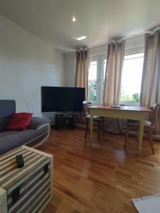 GL Single Town Apartment