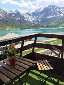 Appartements Grands studios vue sur lac Le palafour Place du lac 73320 Tignes Rhône-Alpes