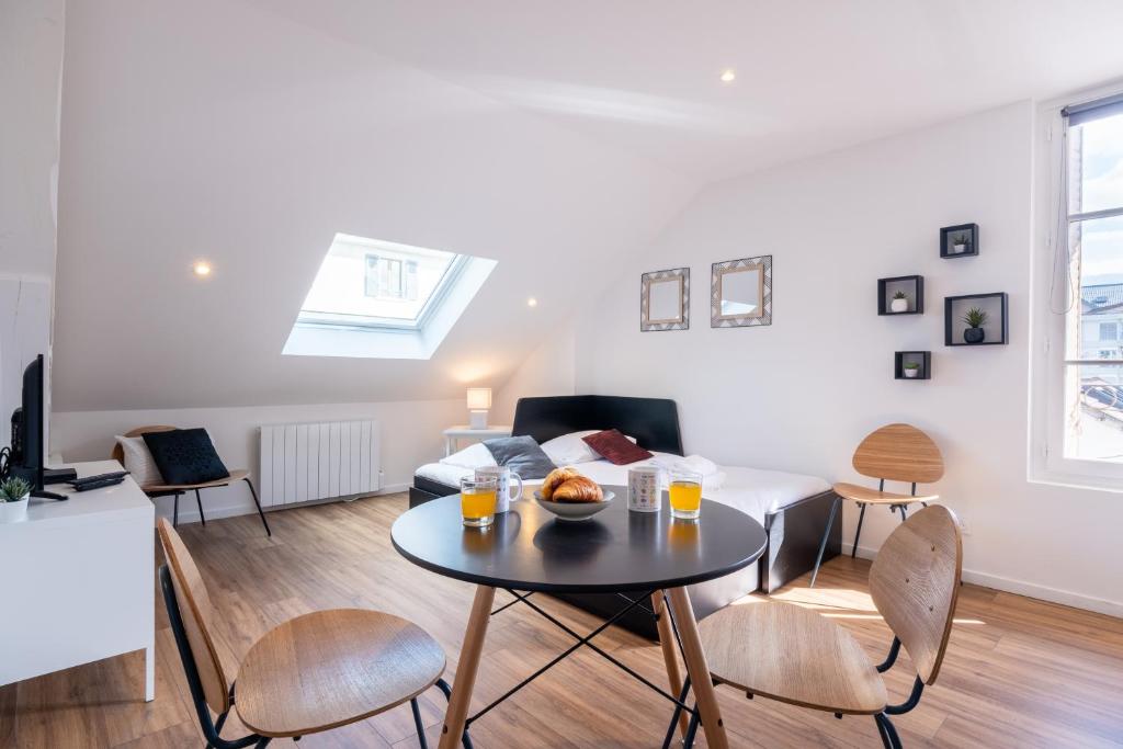 GuestReady- Brand New Studios Annecy 11 Rue Louis Chaumontel, 74000 Annecy