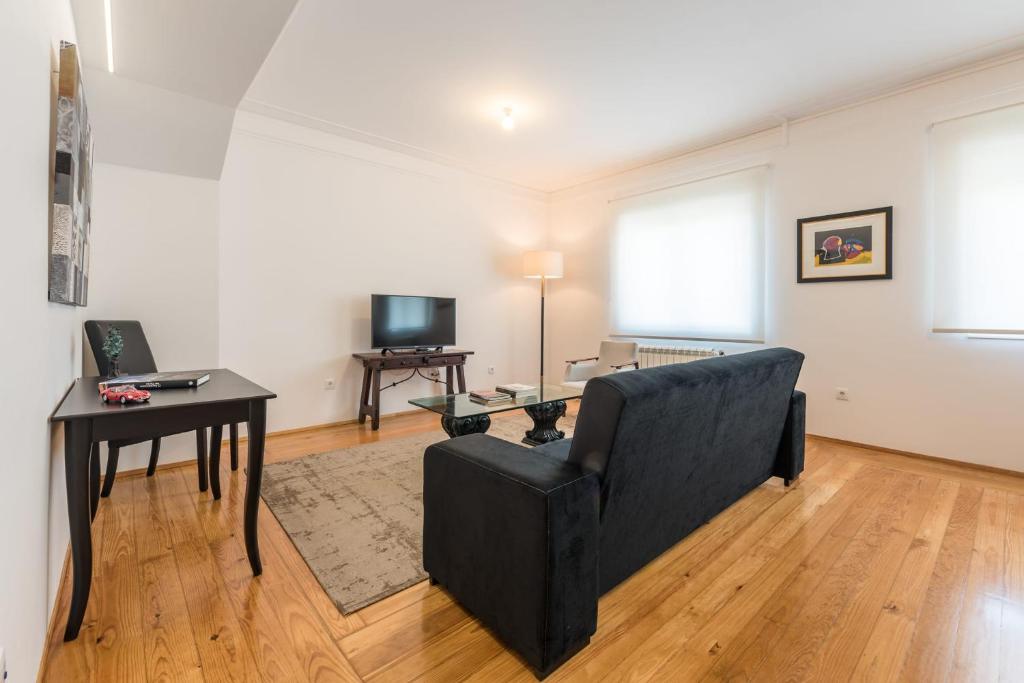 GuestReady - Capelo Concept Design 90 Rua de Brito Capelo, 4050-121 Porto