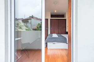 GuestReady - Over the rooftop