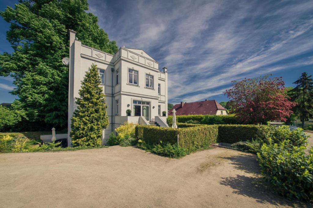 Appartements Gutshaus Krummin Usedom Dorfstraße 17c 17440 Krummin