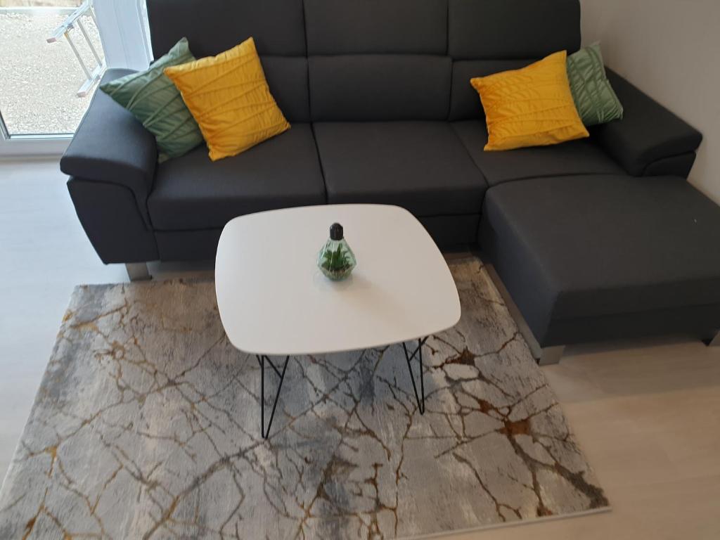 Appartements h&h - Tinys Muhr am See Freiherr-von-Lentersheim-Straße 19 19a 19b 91735 Muhr amSee