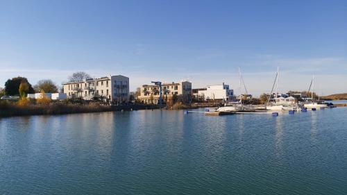Hafen 15 - Ihre Ferienwohnung am Hainer See bei Leipzig