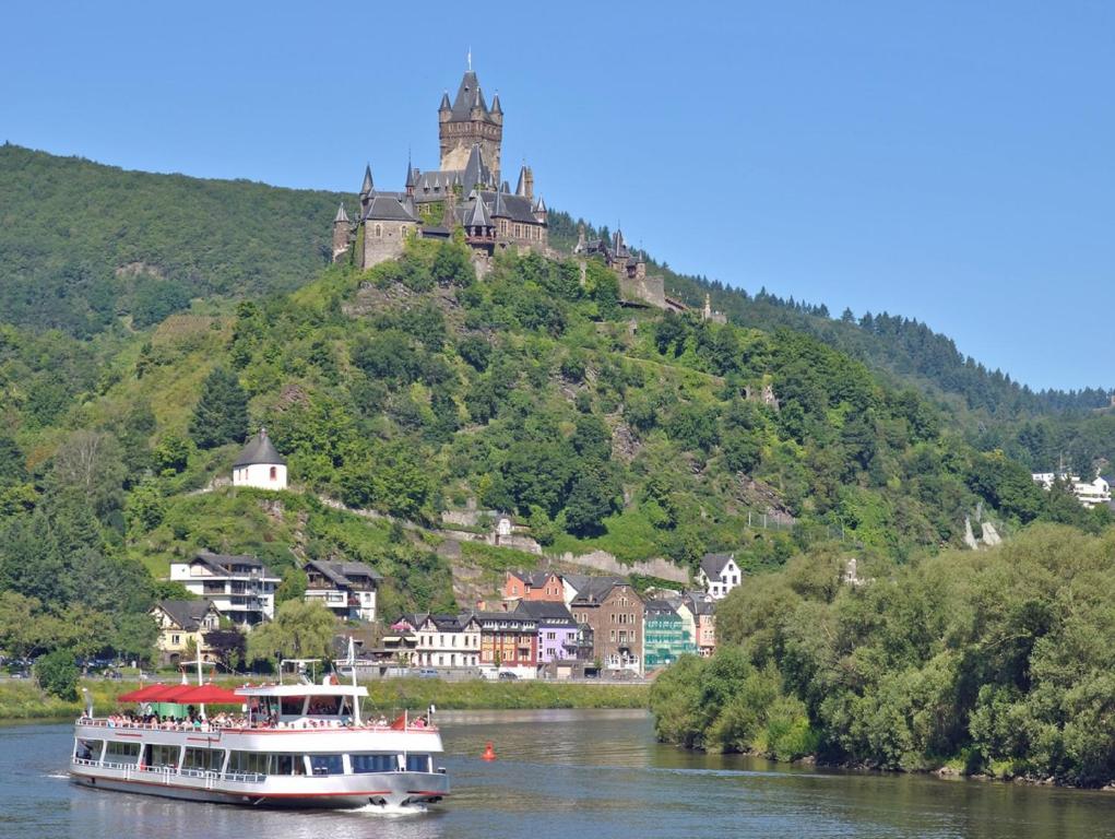 Haus Alte Rebe & Weiße Traube Klostergartenstrasse 4, 56812 Cochem