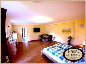 Appartements Haus am Leimersbach Waldbach str 76 65347 Hattenheim Hesse