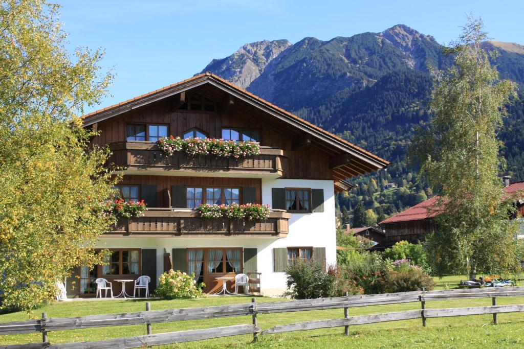 Appartements Haus Am Mühlenweg 7 Lorettostrasse 87561 Oberstdorf