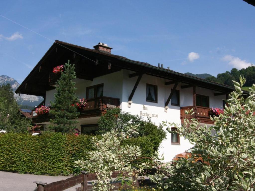 Haus am Reschenberg Ferienwohnungen Reschenweg 10, 83486 Ramsau bei Berchtesgaden