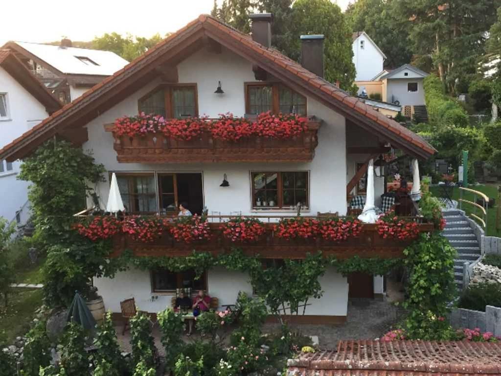 Appartements Haus Andrea Andreas-Doll-Strasse 8 88709 Meersburg