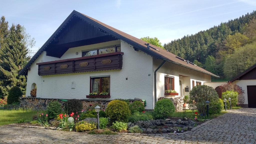 Haus Annemarie Sickenreuther Str. 61, 95497 Goldkronach